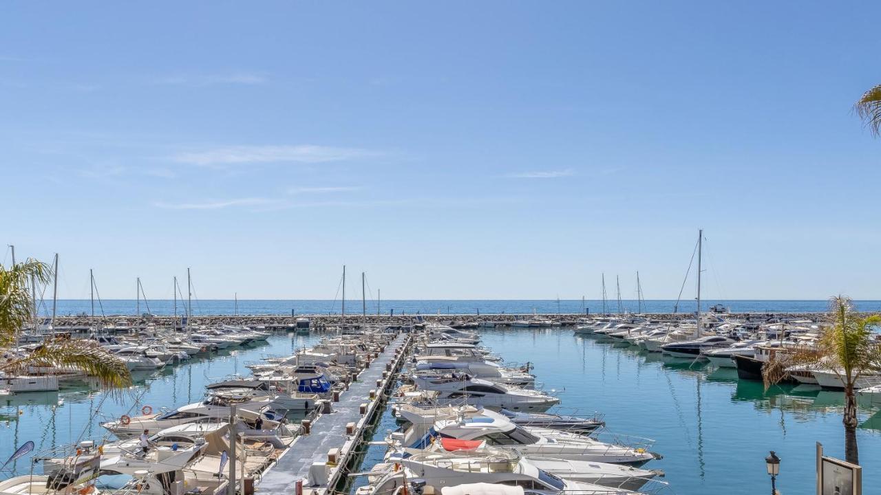 243-Fully Renovated-Puerto Banus Marbella Front Line Penthouse Apartment Exterior photo