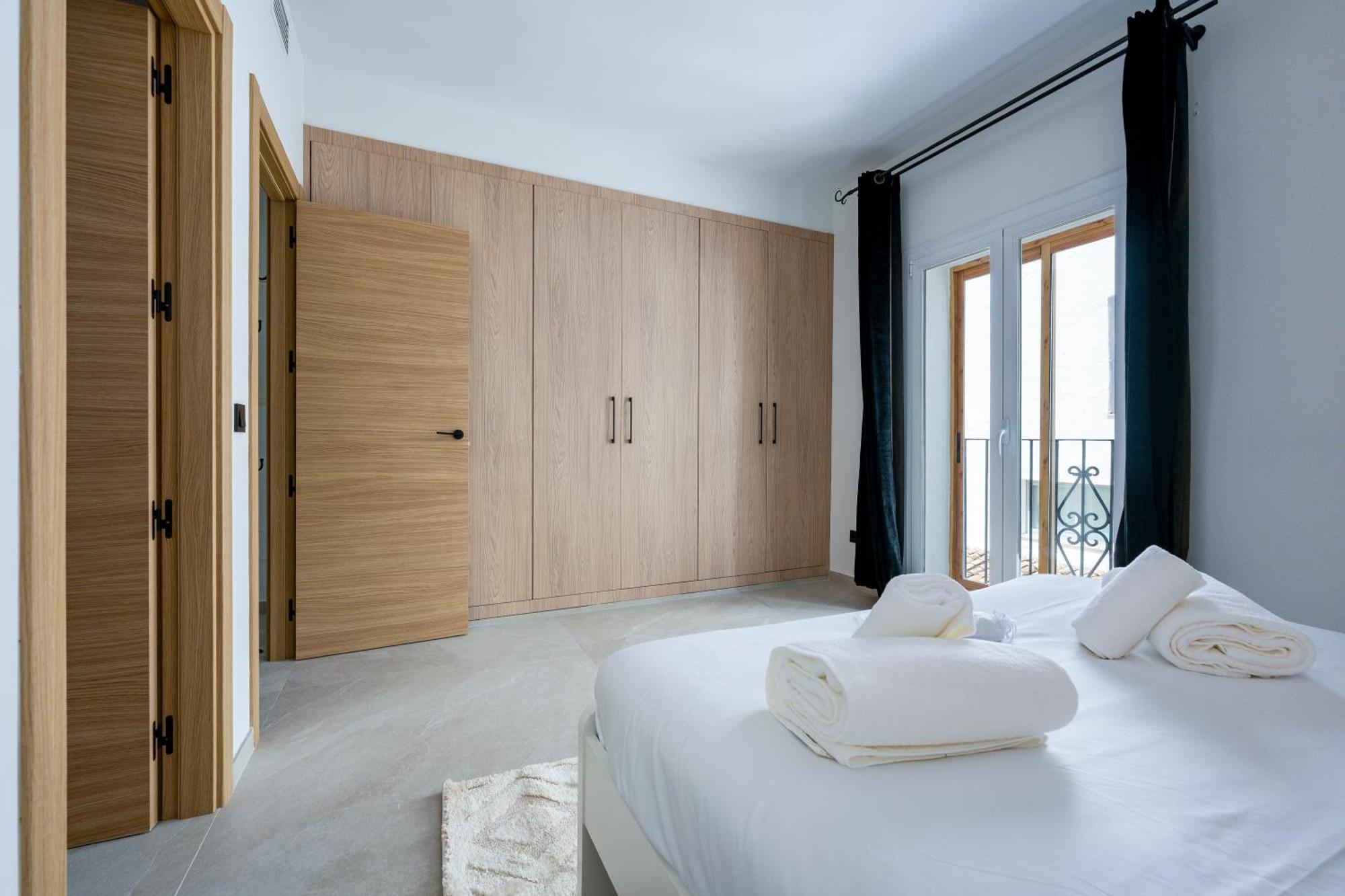 243-Fully Renovated-Puerto Banus Marbella Front Line Penthouse Apartment Exterior photo