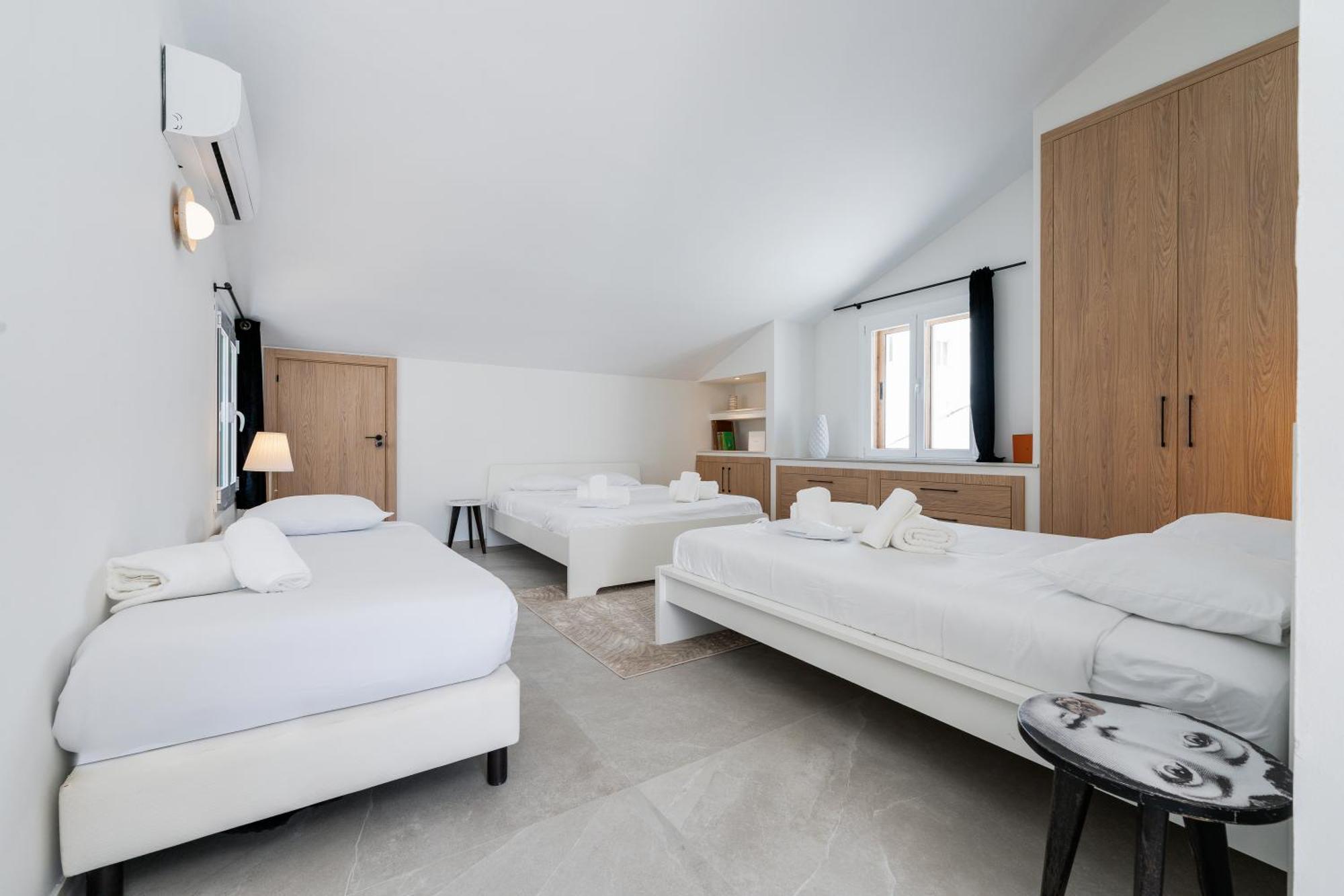 243-Fully Renovated-Puerto Banus Marbella Front Line Penthouse Apartment Exterior photo