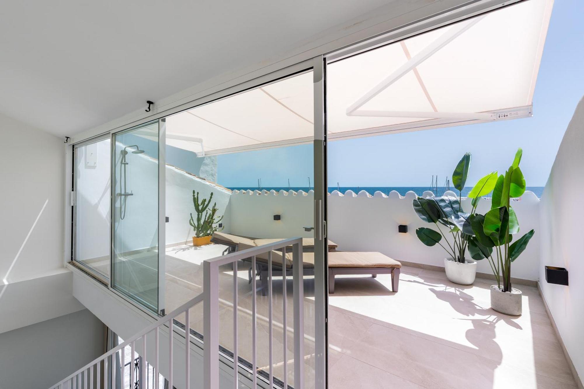 243-Fully Renovated-Puerto Banus Marbella Front Line Penthouse Apartment Exterior photo