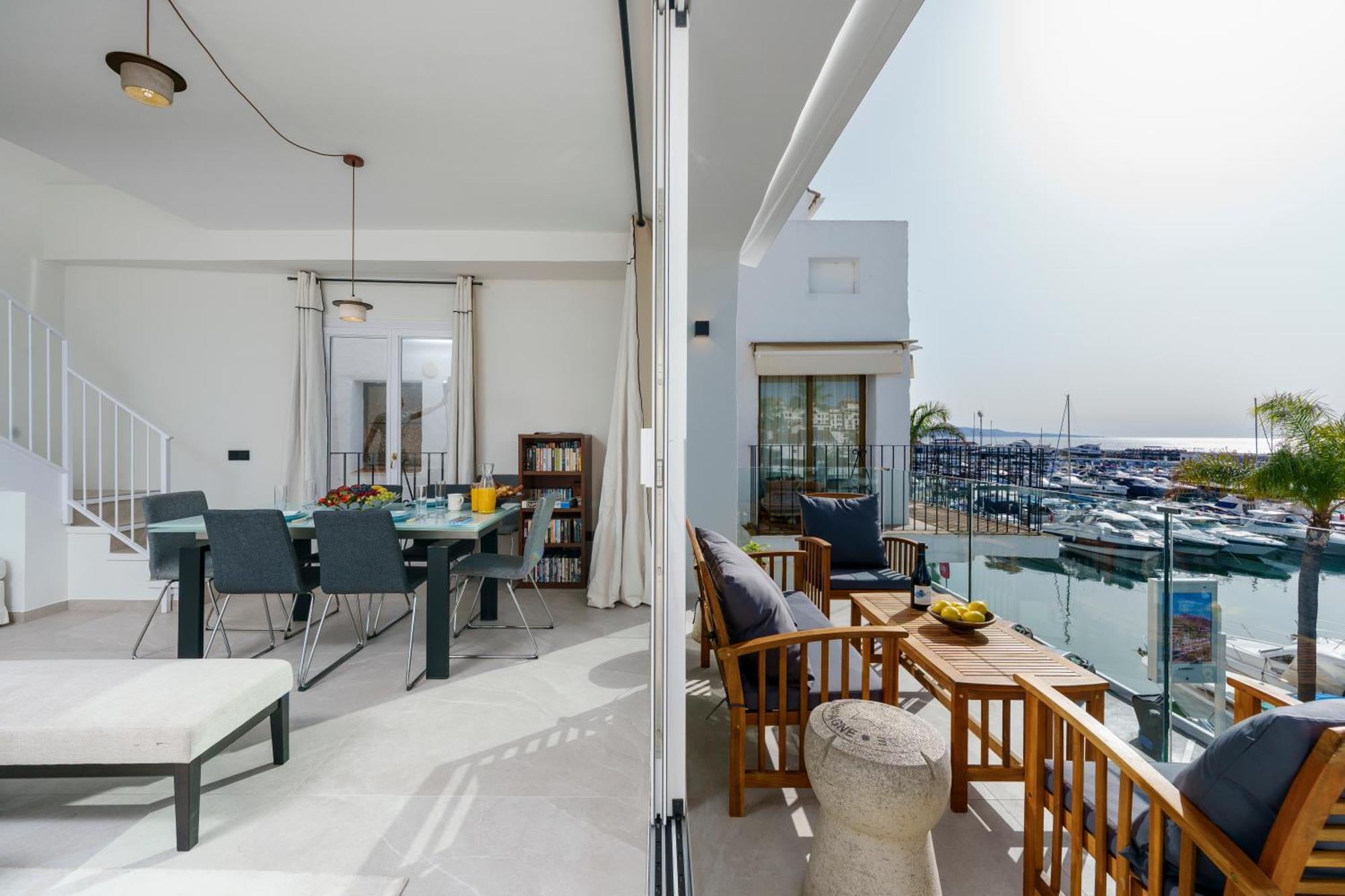 243-Fully Renovated-Puerto Banus Marbella Front Line Penthouse Apartment Exterior photo